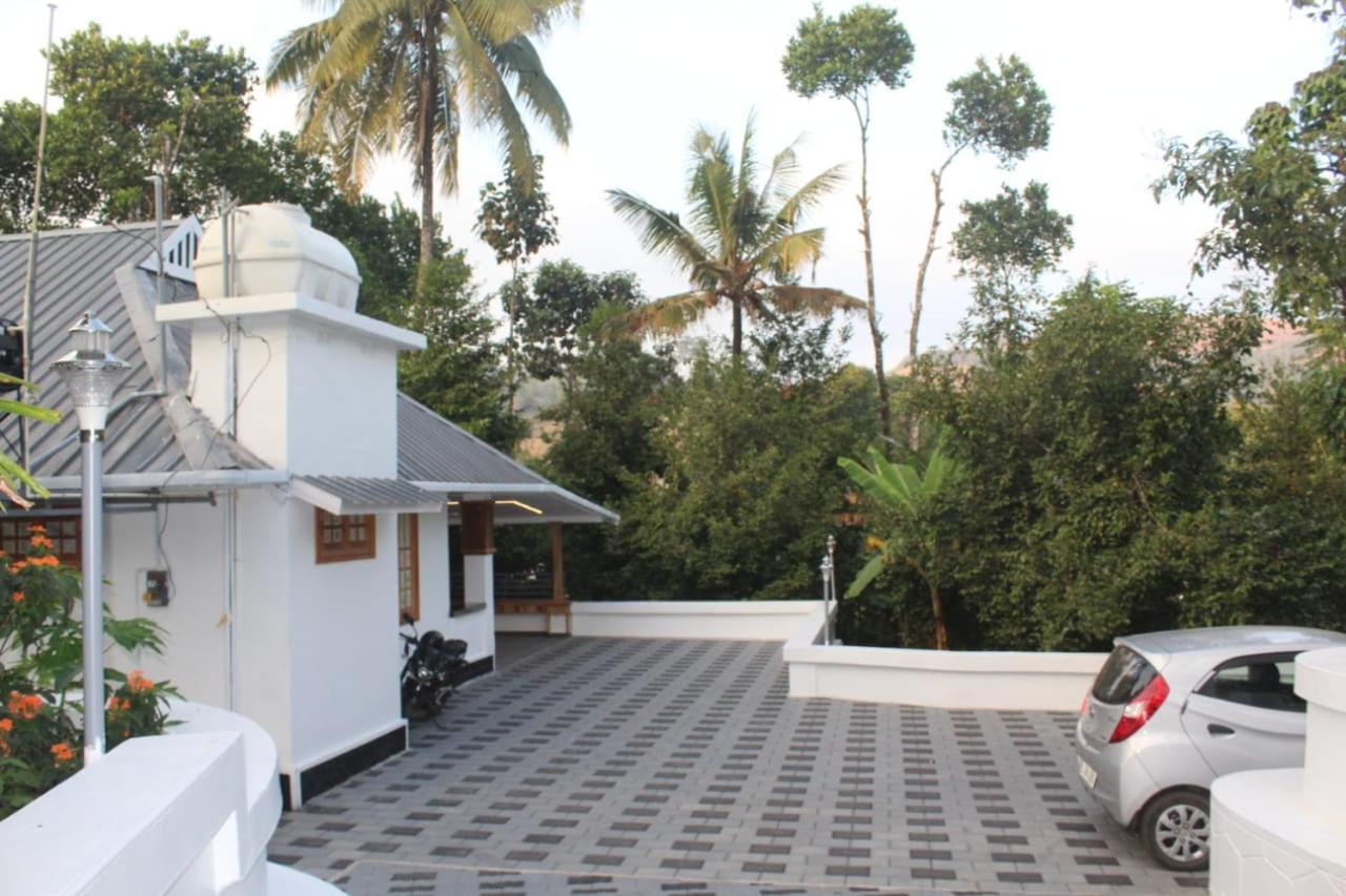 4 Acre Woods Farm Stay Munnar Luaran gambar